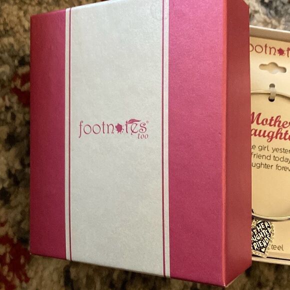 Footnotes Too Gift Bracelet Mother Daughter Gift - Picture 2 of 2